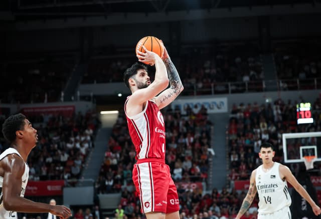 Yusta, podio anotador y 30 puntos