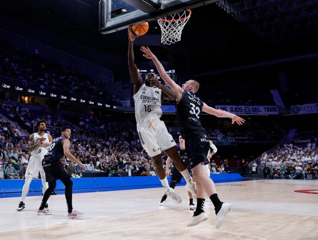 Hlinason, 2º tapones Surne Bilbao