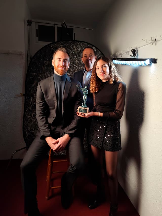  “A trece mil pies”, premiado