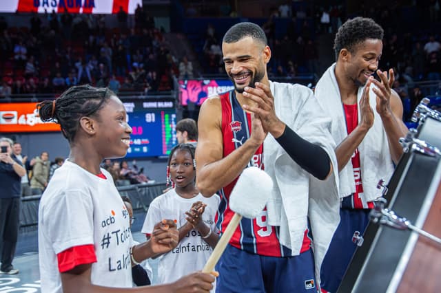 Kosner Baskonia-Surne Bilbao 110-91