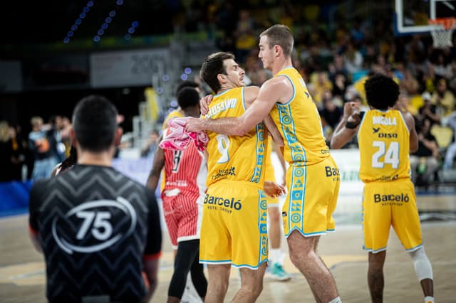 Dreamland GC 77 - UCAM Murcia 72