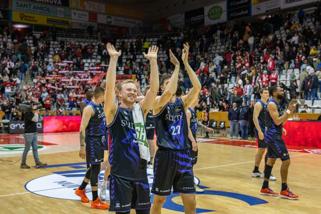 Bàsquet Girona 89- Surne Biilbao 93