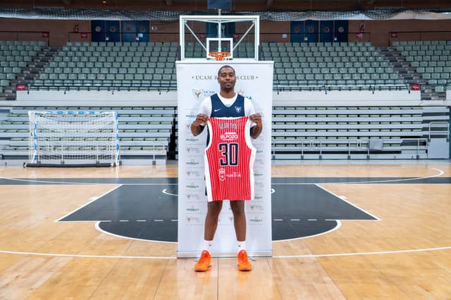 Kelan Martin, presentado en Murcia