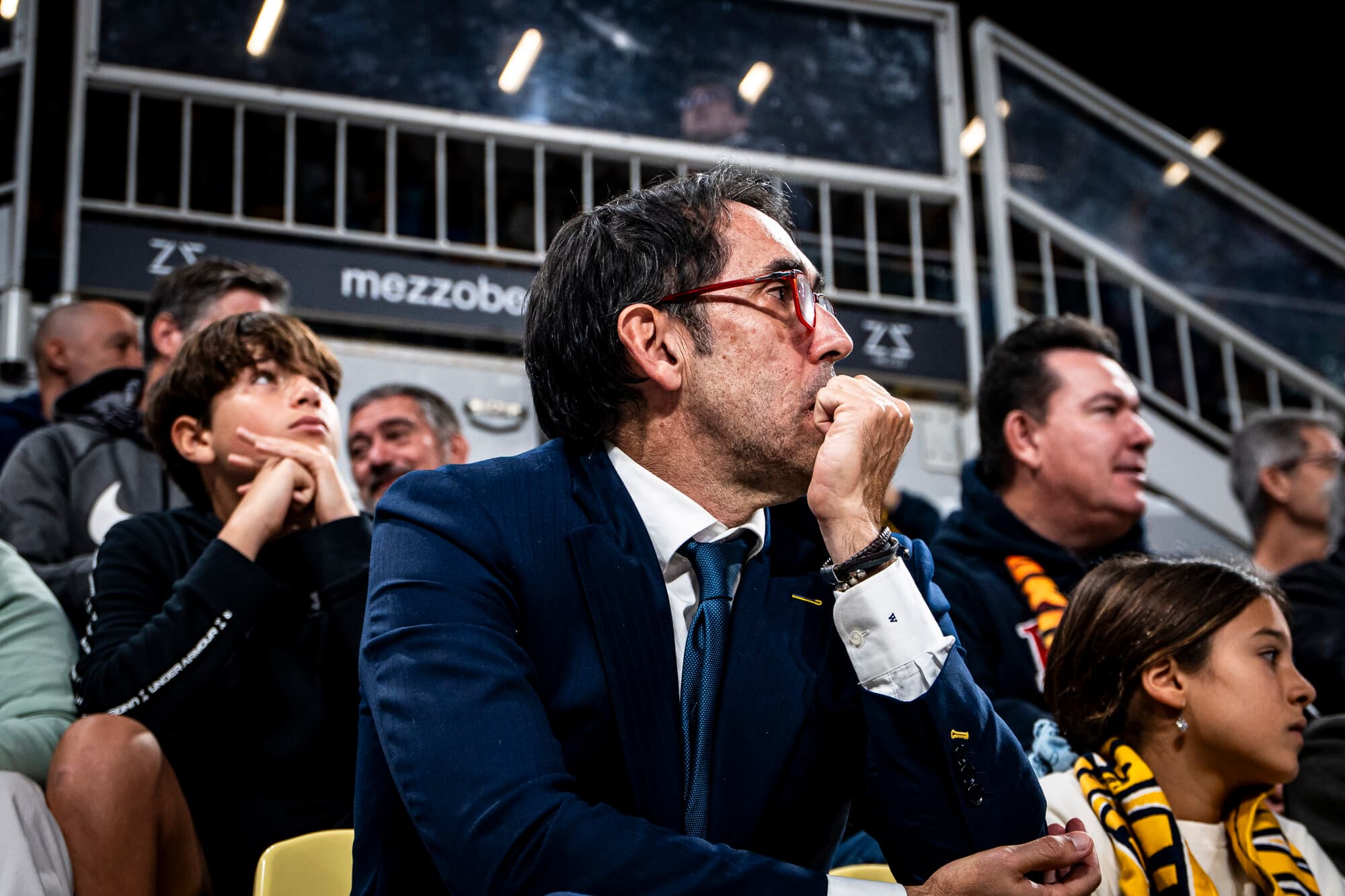 Willy Villar viendo un partido de Dreamland Gran Canaria