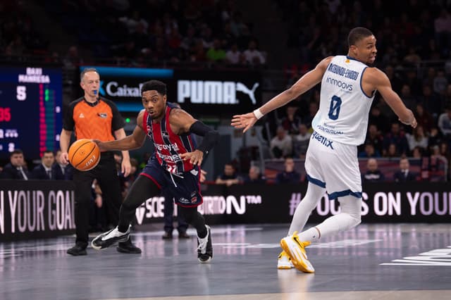 Kosner Baskonia, 74 al descanso