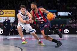 Luwawu-Cabarrot ante la defensa del BAXI Manresa