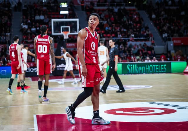 Trae Bell pasará por quirófano