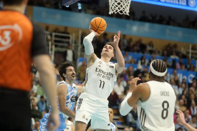 Hezonja: 28 puntos en Lugo