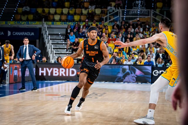 Dreamland GC 80- Valencia Basket 90