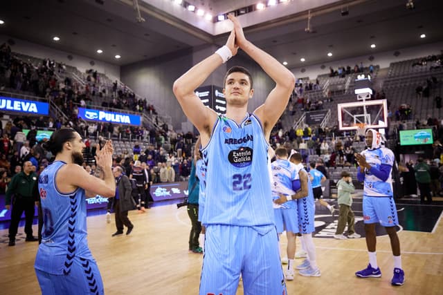 Coviran Granada-Río Breogán (64-83)