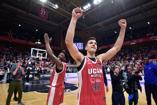 UCAM MURCIA- BARÇA (84-83)