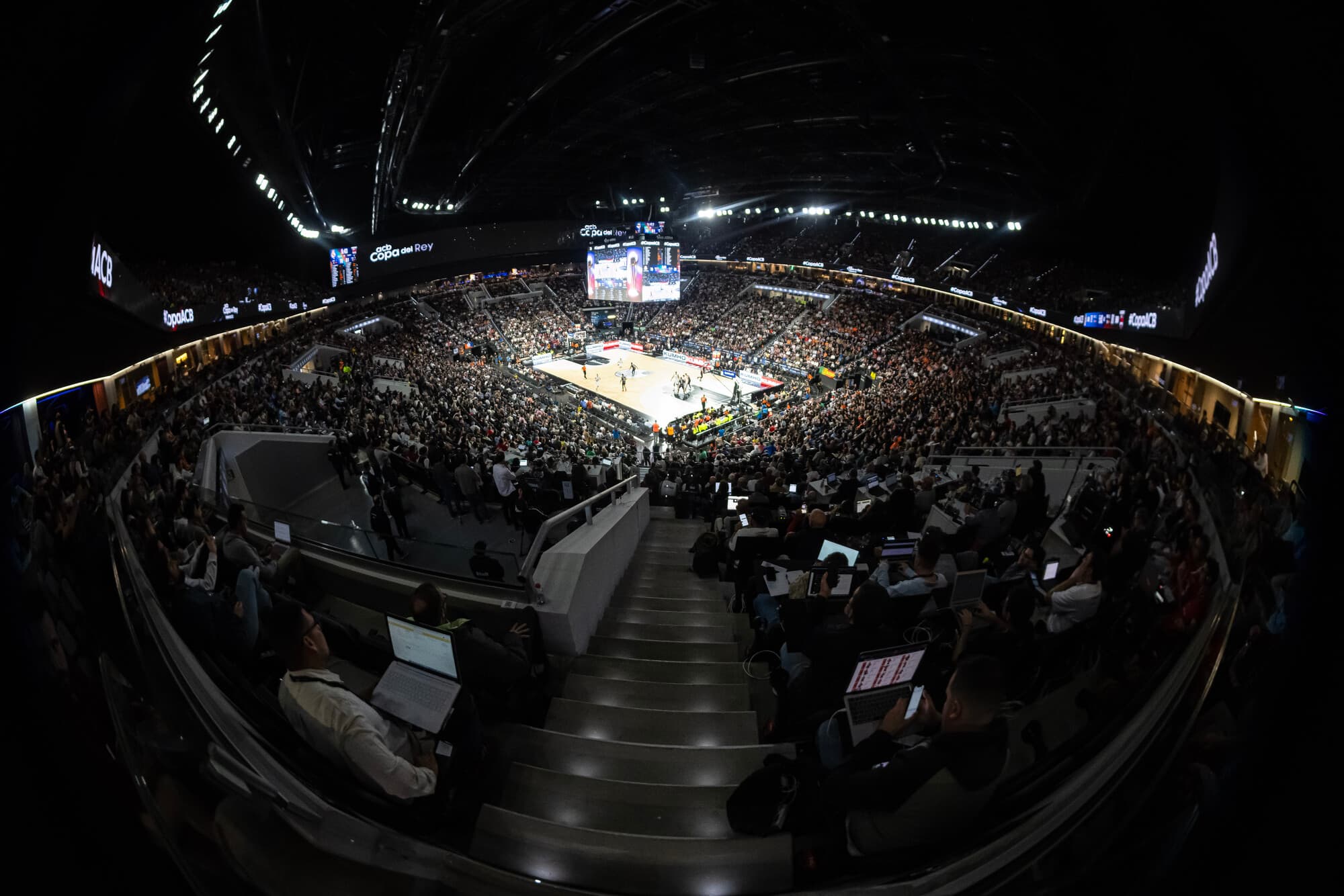 Vista angular del Roig Arena durante la Copa del Rey de la acb 2026