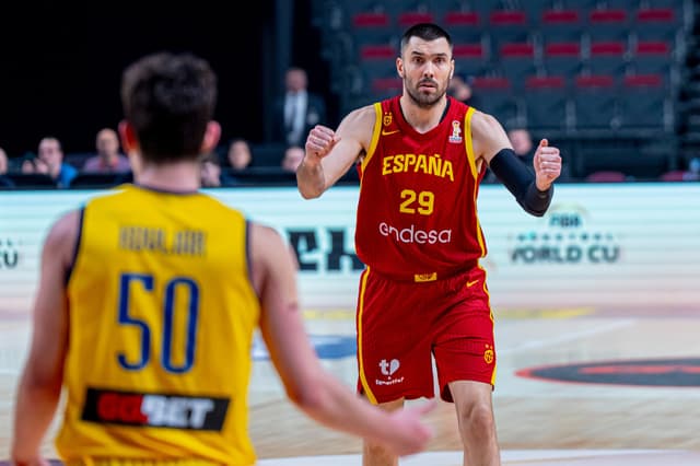 Ucrania 66 - España 86