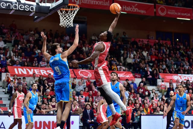 UCAM Murcia 87 - Dreamland GC 76