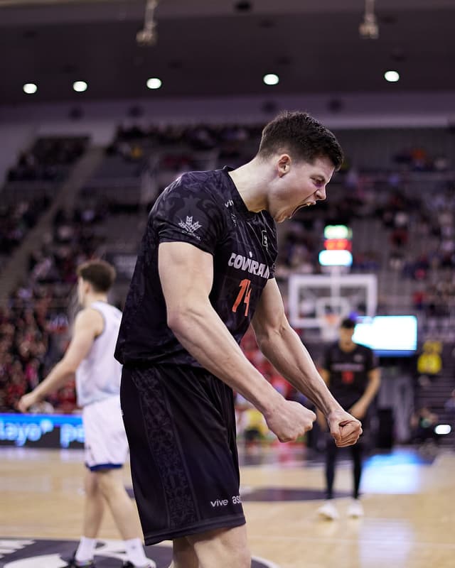 Coviran Granada 92- BAXI Manresa 79