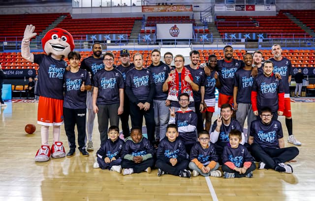 Crea logo de la Fundación B Manresa