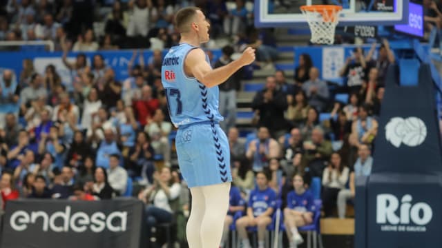 Aleksandar Aranitovic, un año más de celeste