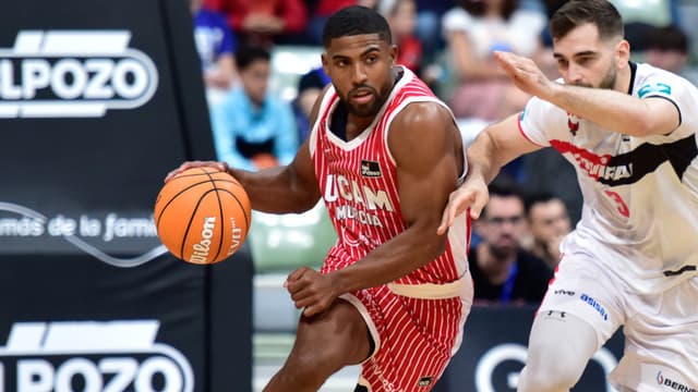 DeJulius: ¡¡31 puntos y 11 asistencias!!