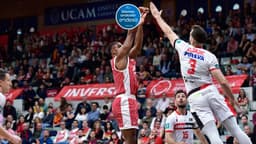 David DeJulius lanza a canasta