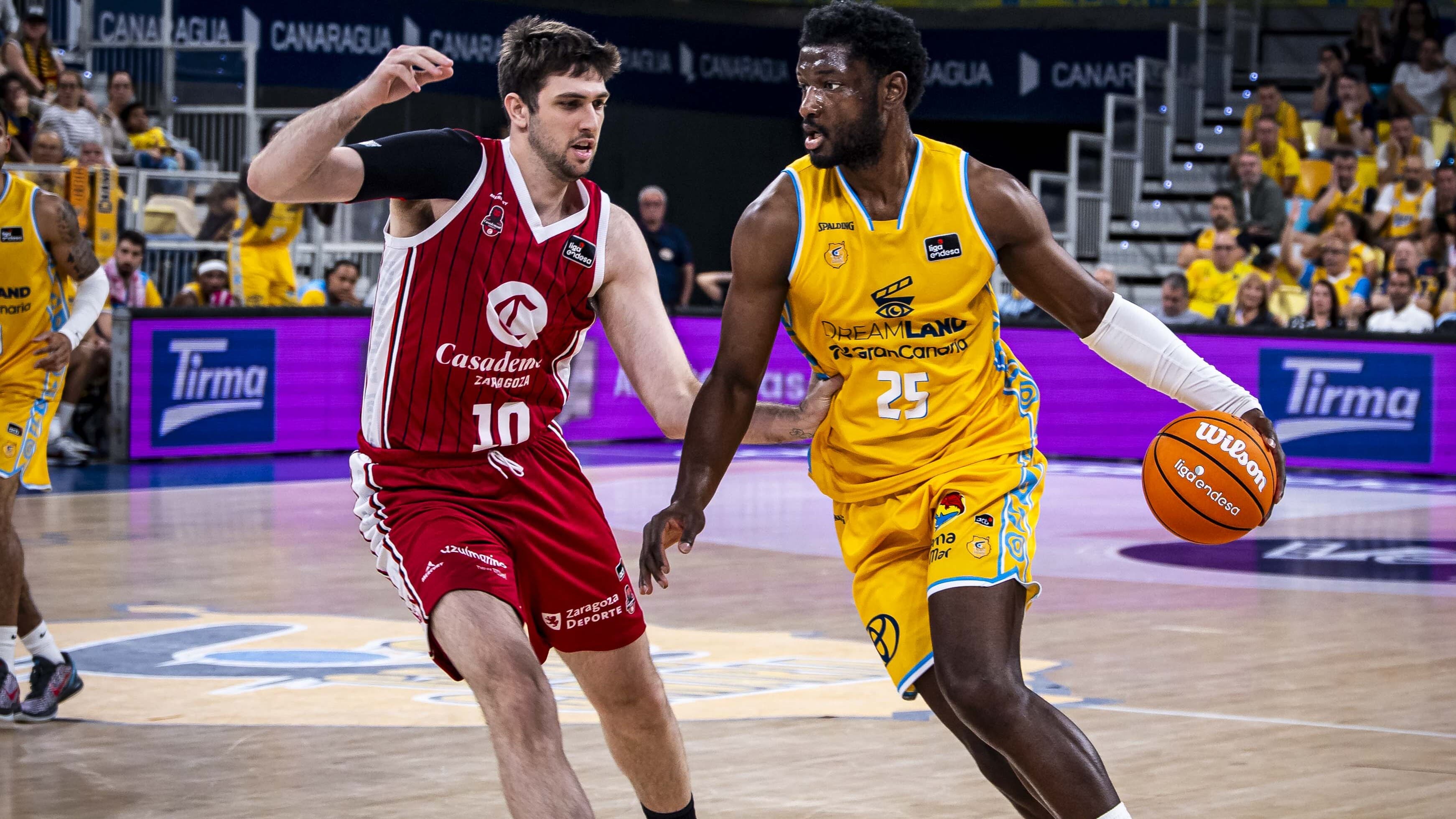 Lance de juego del encuentro entre Dreamland Gran Canaria y Casademont Zaragoza