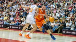 Triunfo taronja en Girona