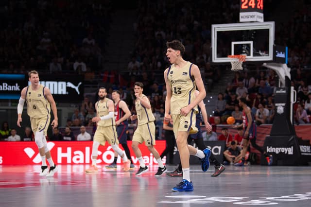 Shengelia rompe el ritmo del Baskonia (92-95)