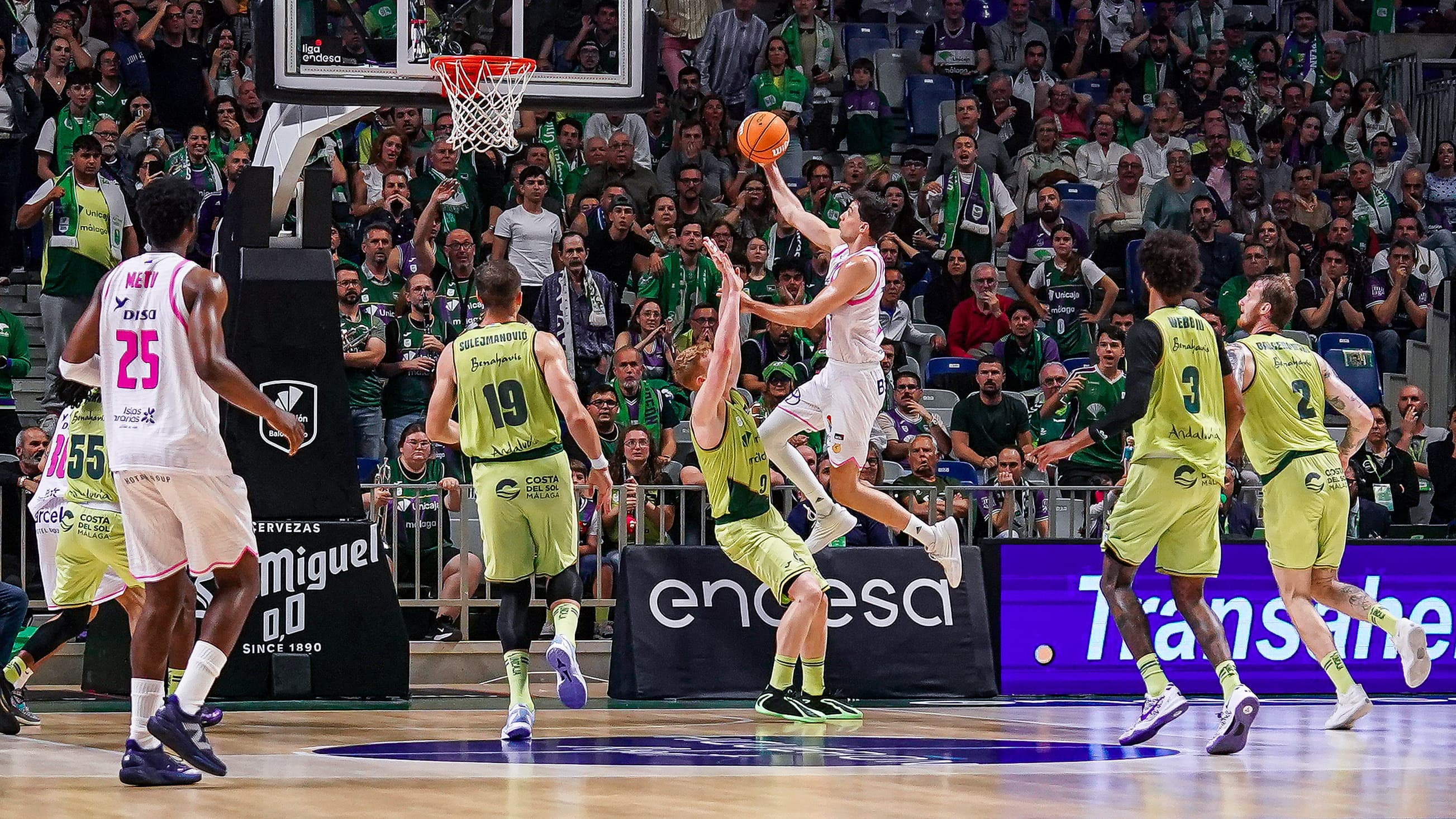 Alocén fuerza dos tiros libres claves