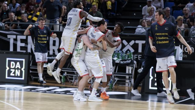 Kuric se viste de héroe en el Santiago Martín (89-90)