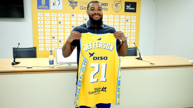 Brandon Jefferson, presentado con el Dreamland Gran Canaria