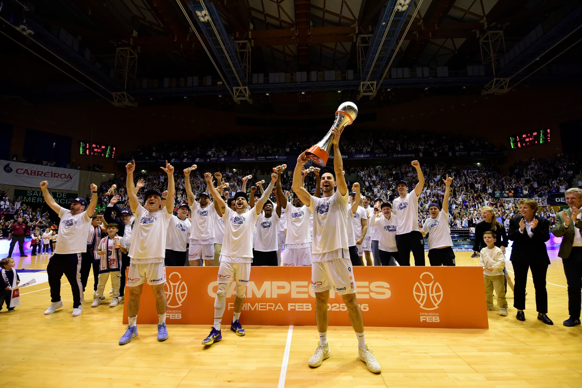 Monbus Obradoiro consigue el billete de ascenso a la Liga Endesa