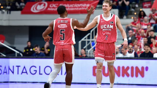 Un UCAM Murcia histórico sigue bailando al son de DeJulius (86-75)