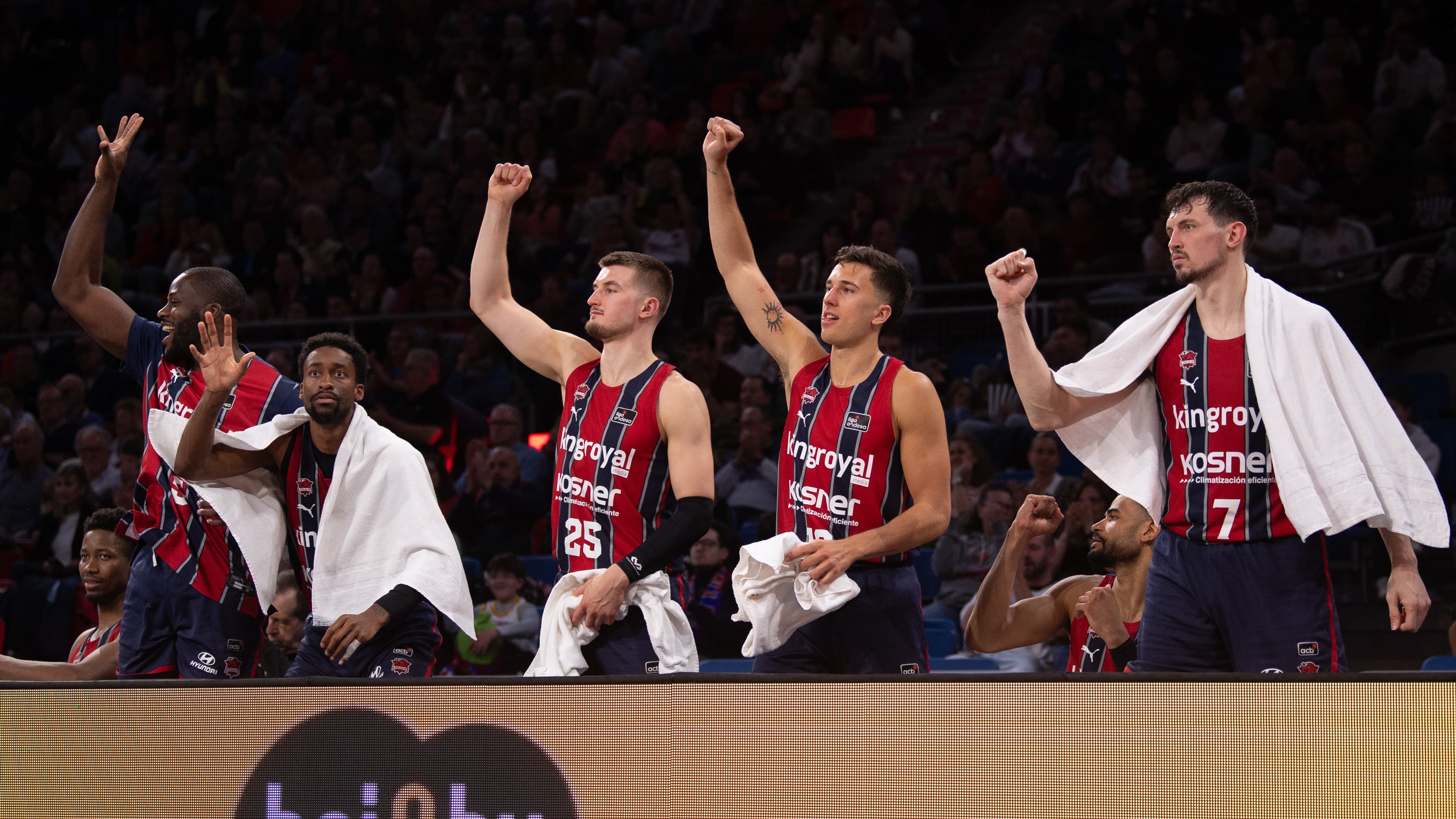 Kosner Baskonia anotó 121 puntos en su victoria ante Coviran Granada