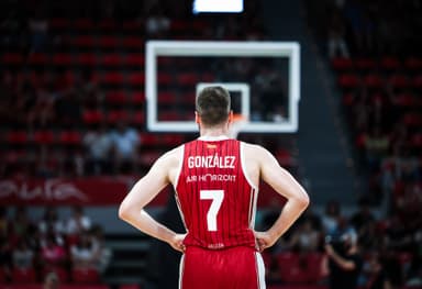 Miguel González