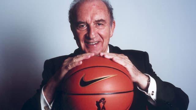 Los clubes acb honran la figura de Eduardo Portela