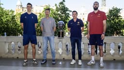 Foto de familia en la presentación del Playoff Final