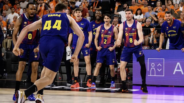 El Barça se queda con el factor cancha tras una victoria para el recuerdo (112-113)
