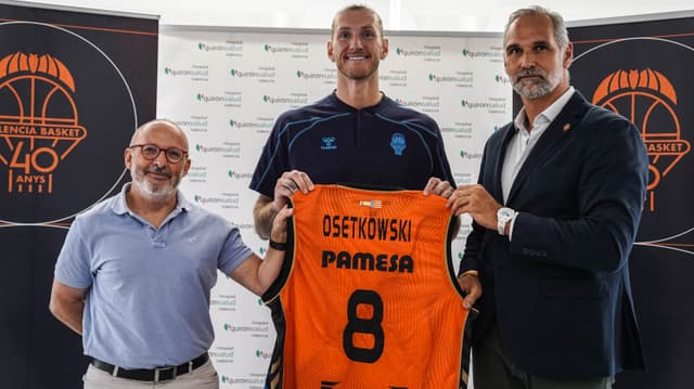 Dylan Osetkowski, presentado como nuevo jugador taronja