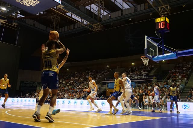 El Río Breogán alcanza la final de la Copa Galicia tras superar al Monbus Obradoiro (81-84)