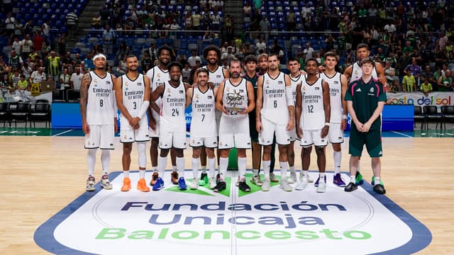 El Real Madrid arrolla al Unicaja y revalida el Torneo Costa del Sol (74-113)