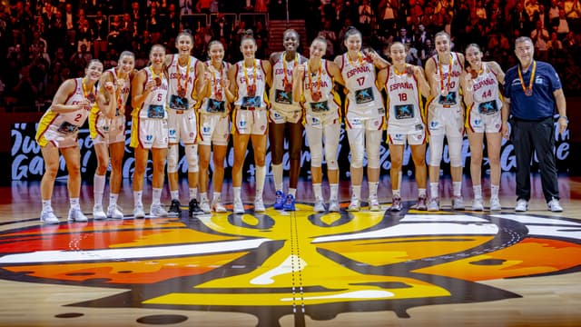 Un bronce para abrir boca (81-58)