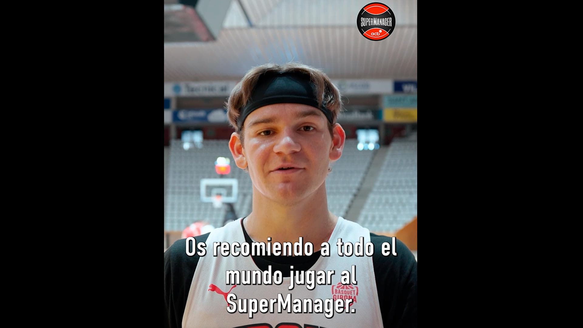 Mac McClung y su camiseta firmada