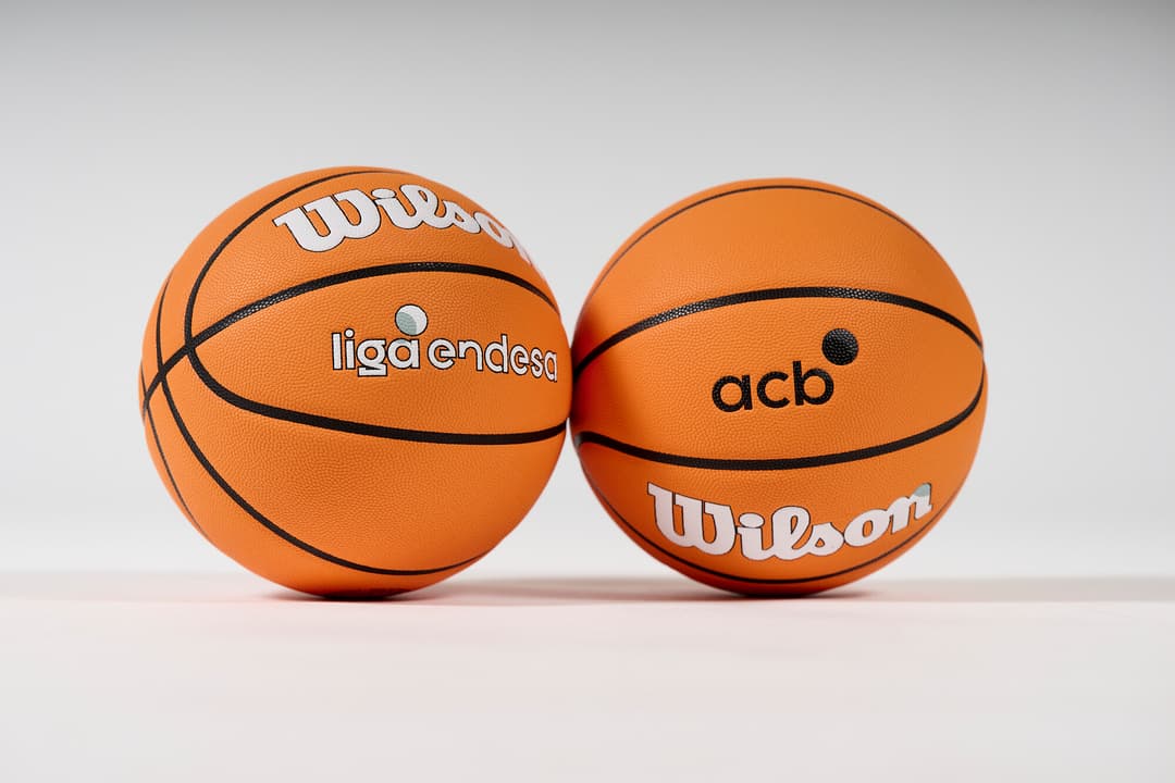Dos balones de la Liga Endesa