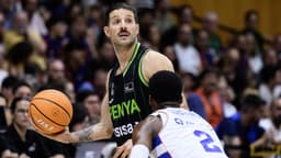 Nico Laprovittola planea la jugada