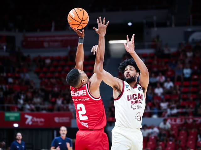 Casademont Zaragoza cierra la pretemporada ilusionando ante UCAM Murcia (87-72)