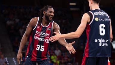 Kosner Baskonia, líder de la Liga Endesa más de tres años después