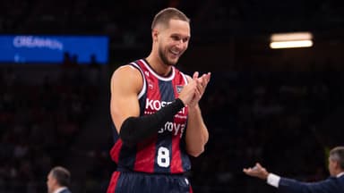 Kosner Baskonia, líder de la Liga Endesa más de tres años después