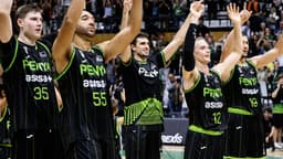 ASISA Joventut celebra la victoria ante el Barça