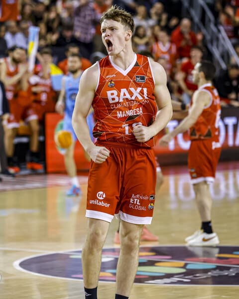 🔍 Así juega STEINBERGS, nuevo ala-pívot murciano