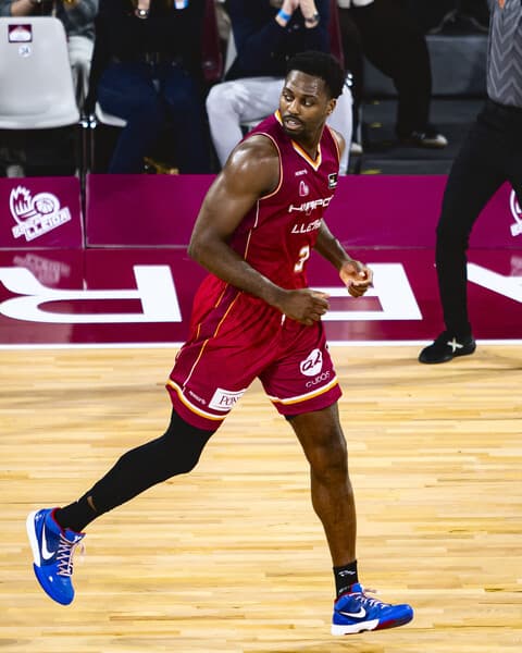 🔥 Melvin EJIM señala el camino