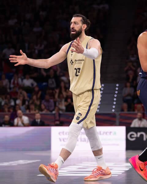 🇬🇪 SHENGELIA lanza al Barça en Vitoria